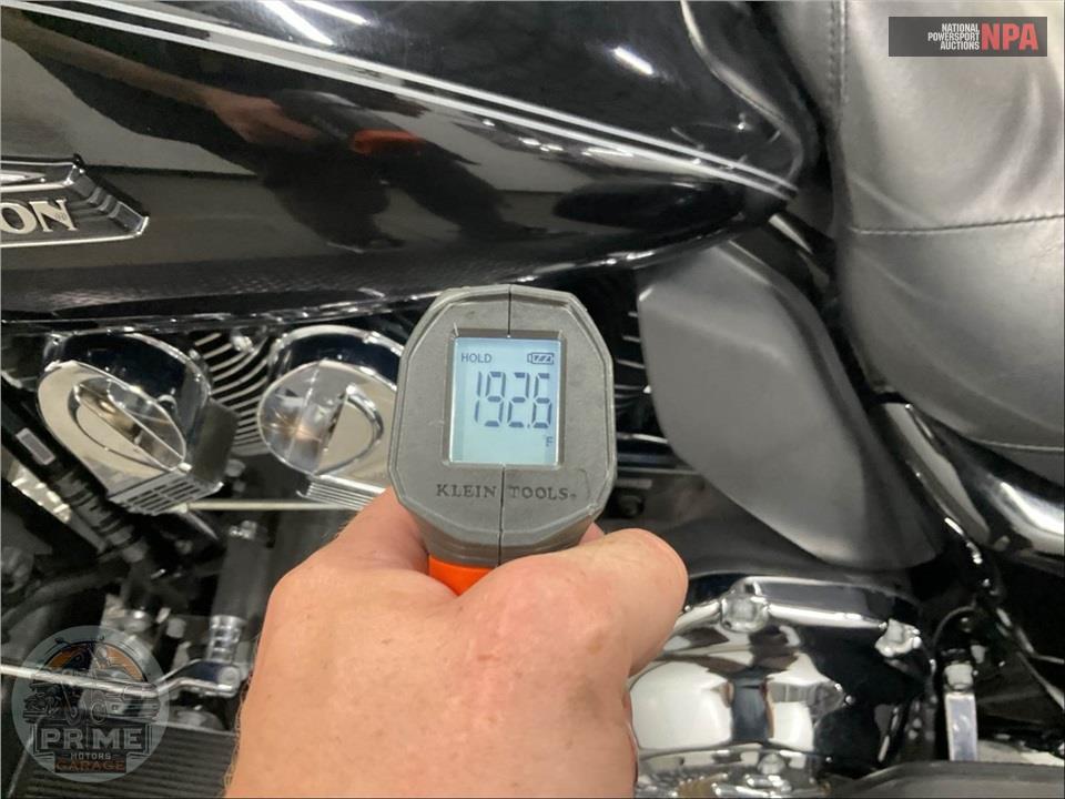 2015 Harley-Davidson FLHTCUTG TRIGLIDE ULTRA CLASSIC — фото 8