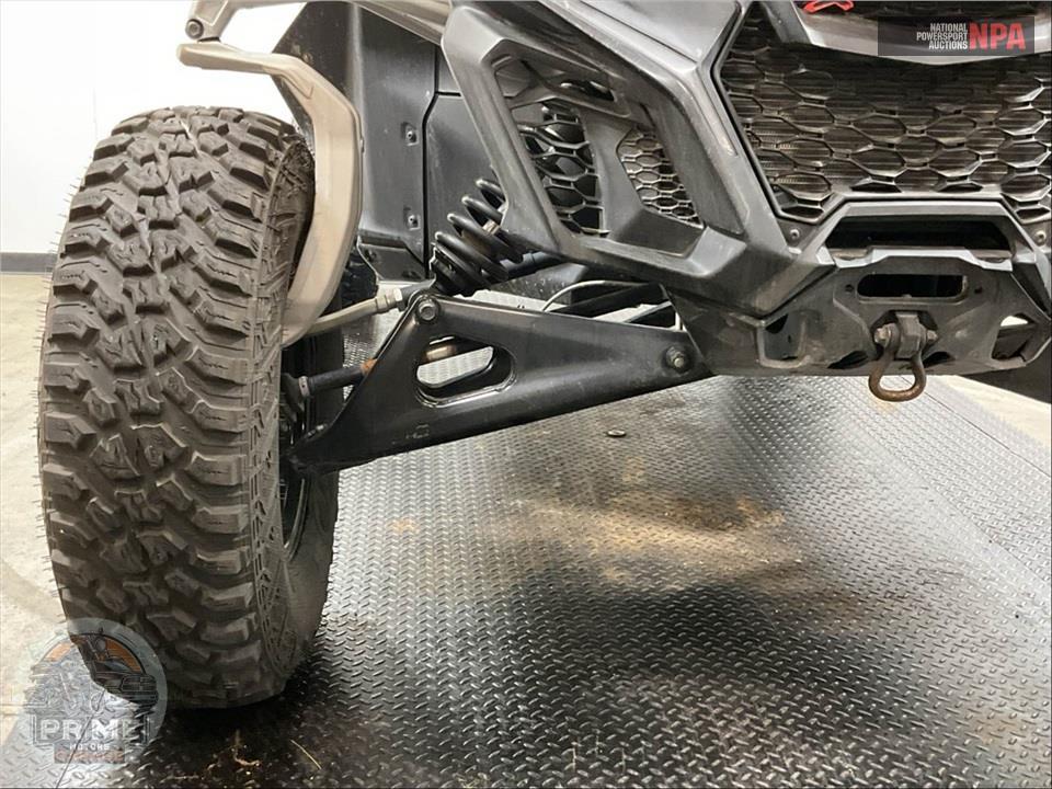 2024 Can-Am MAVERICK R X — фото 25