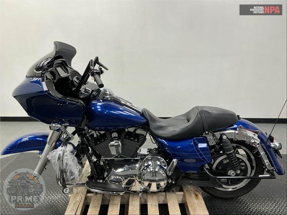 2015 Harley-Davidson FLTRXS ROAD GLIDE SPECIAL — фото 3
