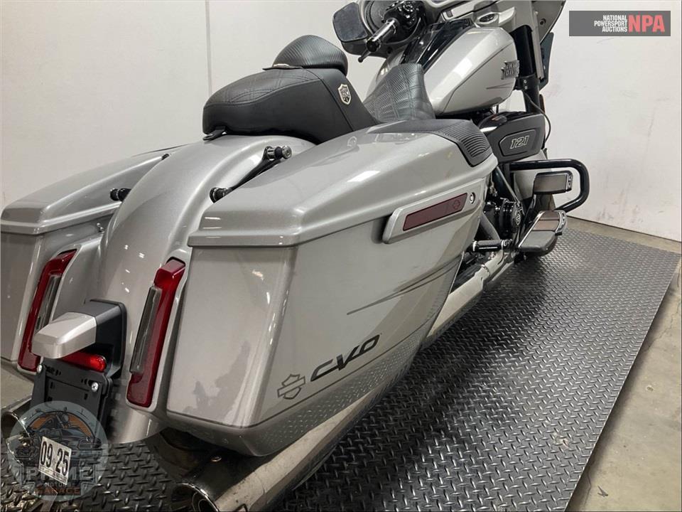 2023 Harley-Davidson FLHXSE CVO STREET GLIDE — фото 16