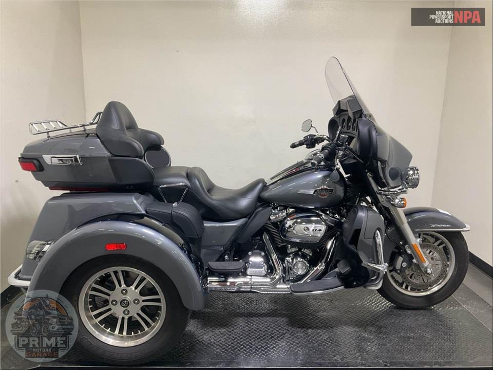 2022 Harley-Davidson FLHTCUTG TRI GLIDE ULTRA CLASSIC — фото 1