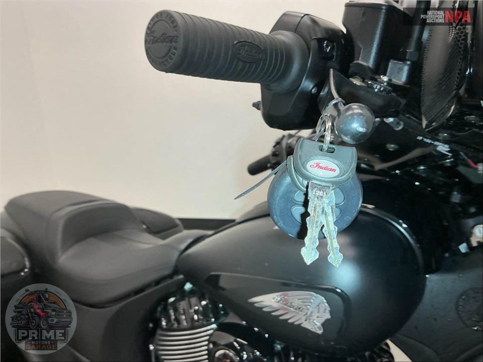 2025 Indian Motorcycle CHIEFTAIN DARK HORSE WITH POWERBAND AUDIO PACKAGE (BLACK) — фото 12