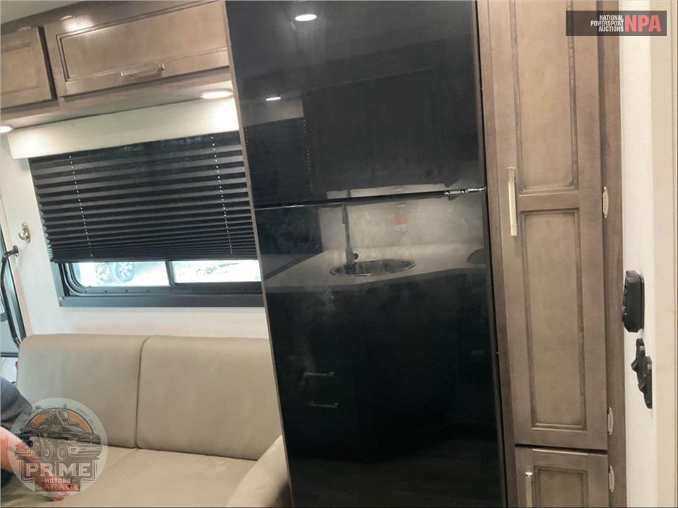 2026 Jayco M-31 FF FORD - REDHAWK SE SERIES — фото 24
