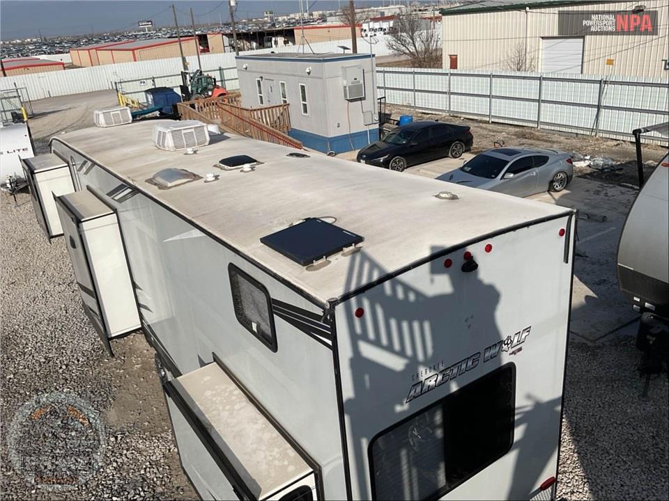 2022 Cherokee By Forest River M-3990SUITE ARCTIC WOLF FIFTH WHEEL SERIES — фото 26