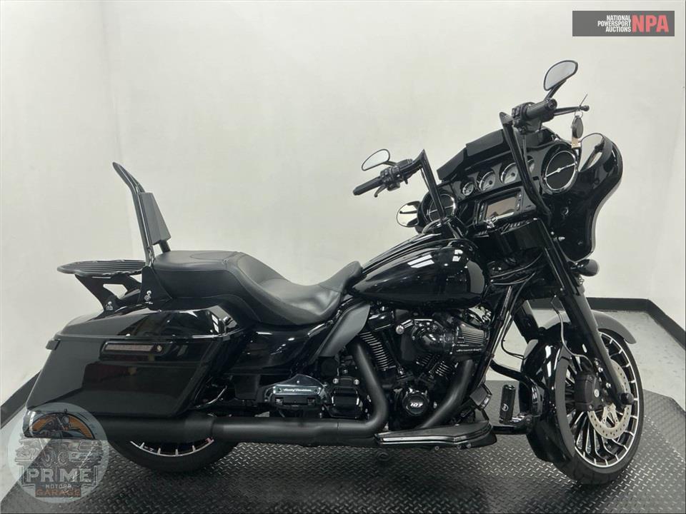 2017 HARLEY-DAVIDSON FLHXS STREET GLIDE SPECIAL