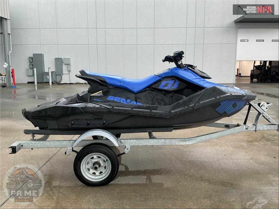 2023 SEADOO/BRP SPARK 3UP TRIXX