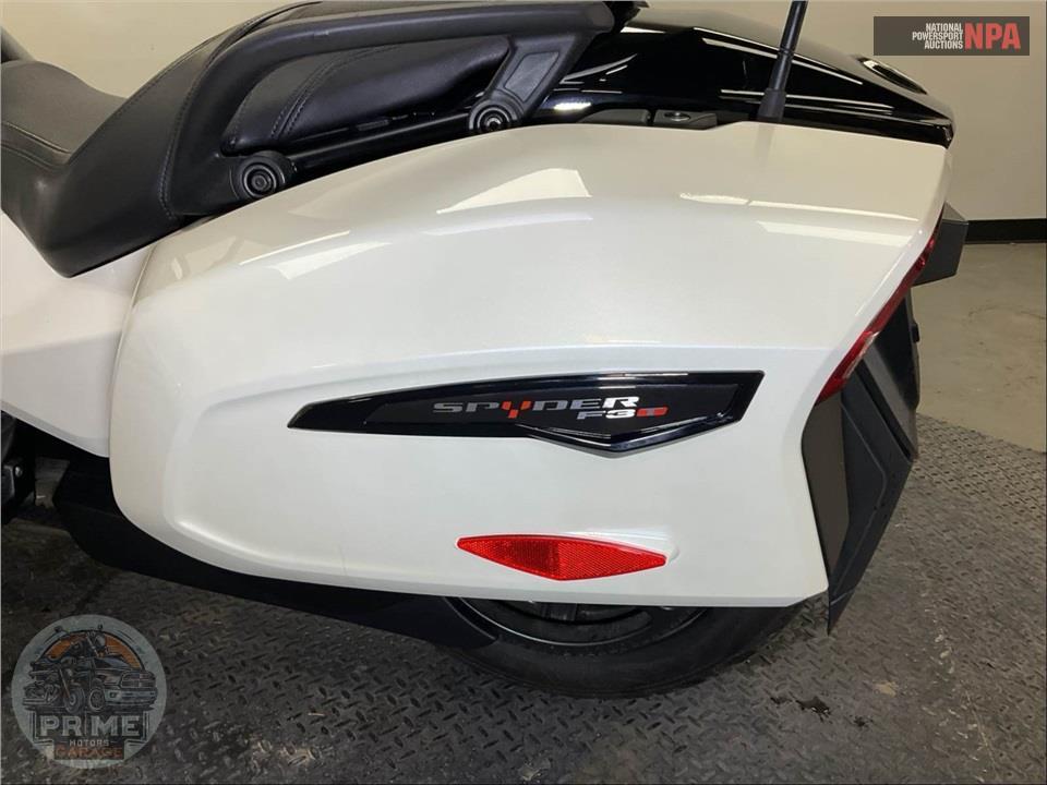 2023 Can-Am SPYDER F3-T — фото 13