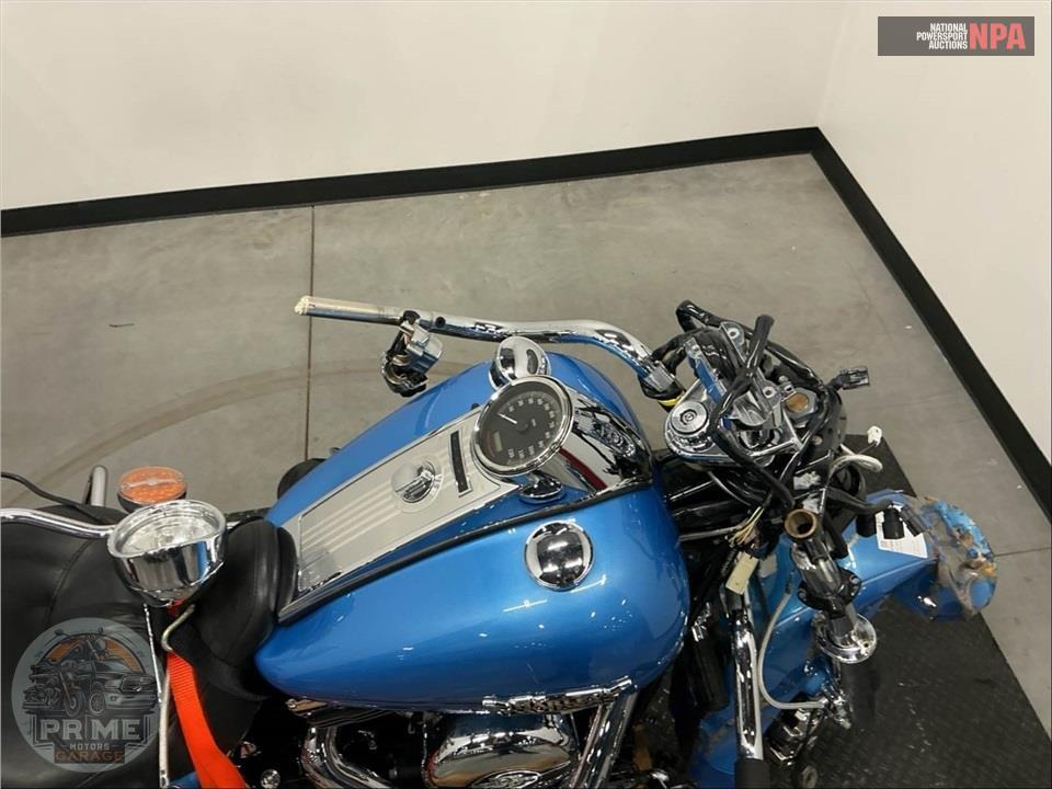 2011 Harley-Davidson FLHRC ROAD KING CLSC — фото 27
