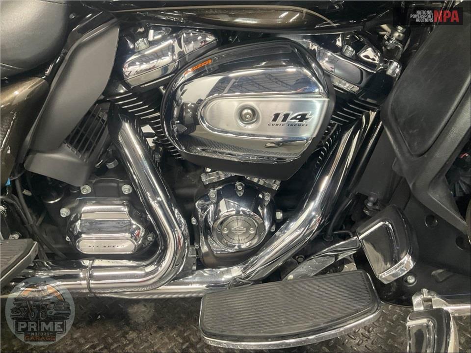 2020 Harley-Davidson FLHTCUTG TRI GLIDE ULTRA — фото 6