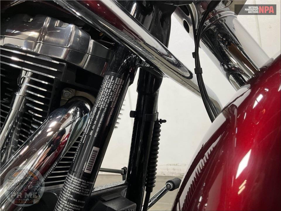 2015 Harley-Davidson FLD-103 DYNA SWITCHBACK — фото 12