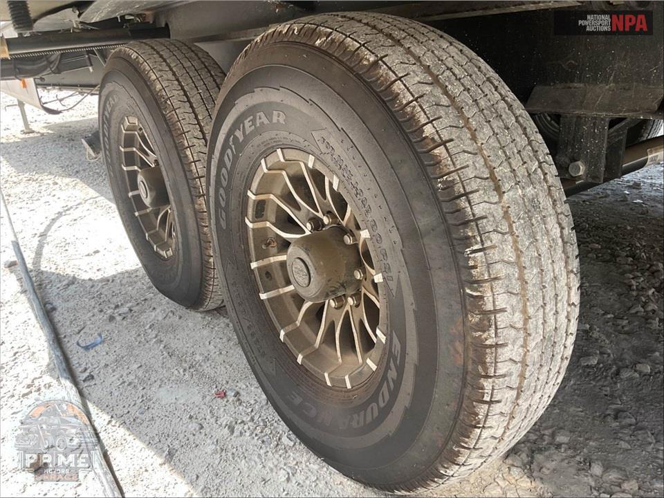 2024 Wildwood By Forest River M-375FAM - HERITAGE GLEN FIFTH WHEEL SERIES — фото 34