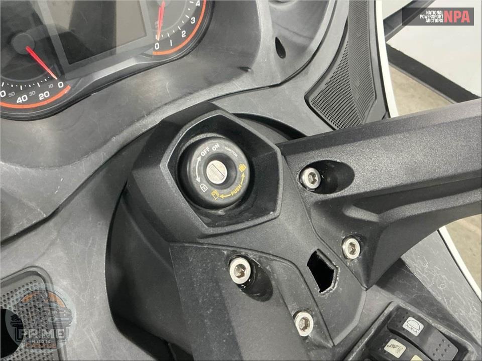 2014 Can-Am SPYDER RT SE6 LIMITED — фото 9