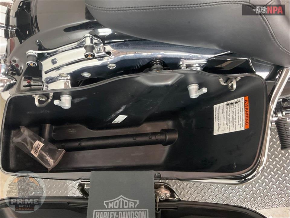 2024 Harley-Davidson FLTRXP POLICE ROAD GLIDE — фото 19