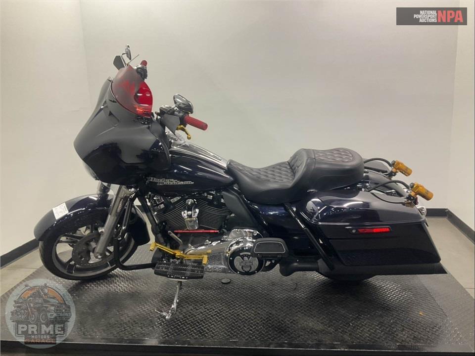 2019 Harley-Davidson FLHX STREET GLIDE — фото 3
