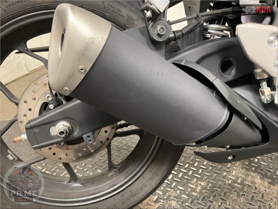 2022 Yamaha YZF-R3 — фото 11