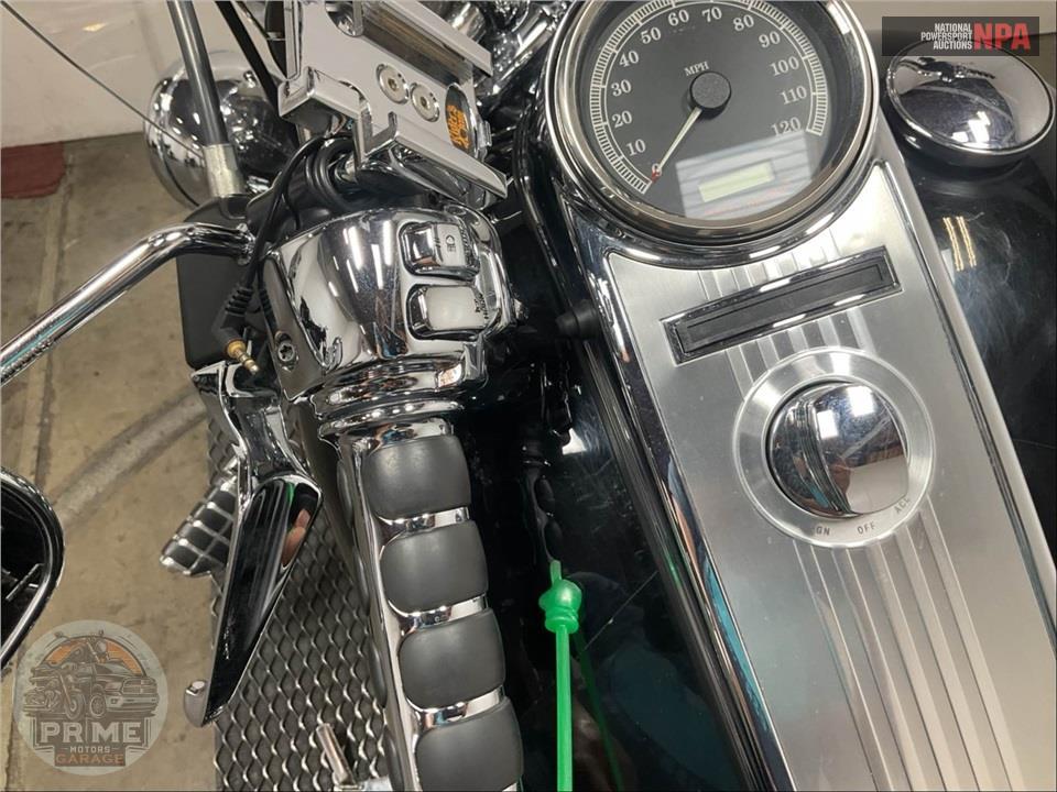2013 Harley-Davidson FLHR ROAD KING — фото 19