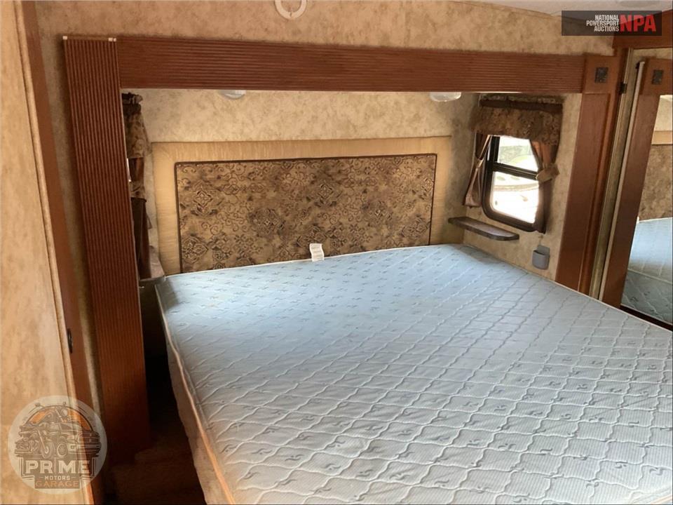 2013 Keystone Rv M-346 LBQ - MONTANA MOUNTAINEER FIFTH WHEEL SERIES — фото 12