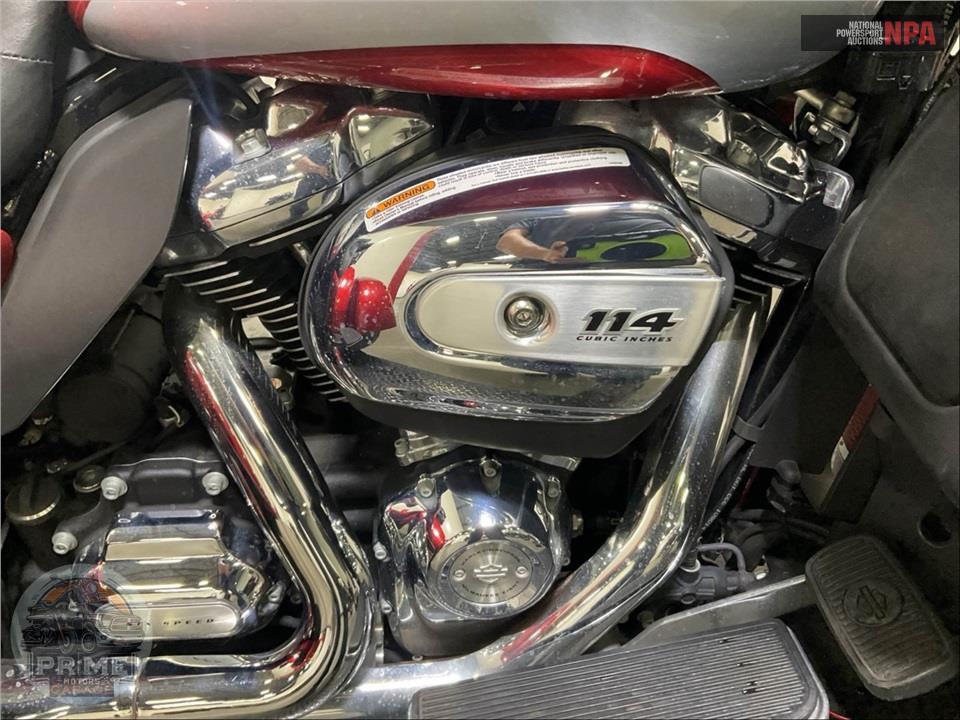 2019 Harley-Davidson FLHTCUTG TRI GLIDE ULTRA — фото 6