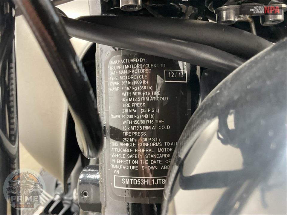 2018 Triumph BONNEVILLE BOBBER BLACK (MATTE BLACK) — фото 17