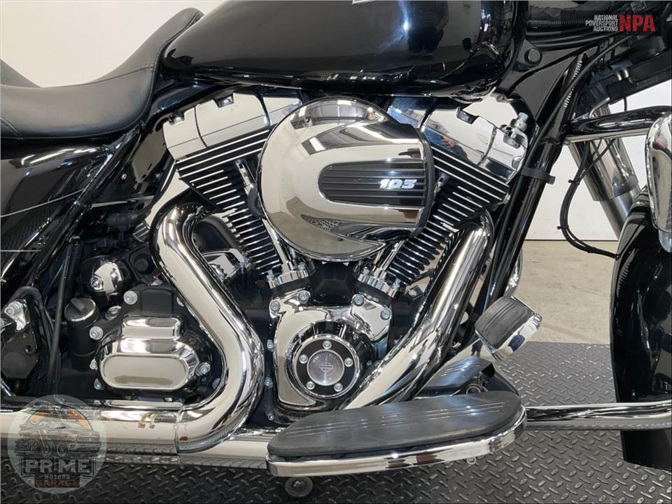 2015 Harley-Davidson FLHXS STREET GLIDE SPECIAL — фото 6