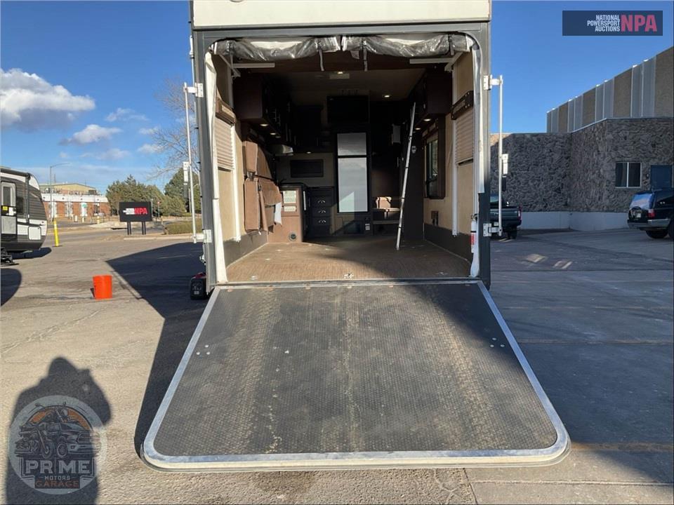 2015 Forest River-California/Oregon M-2812G - STEALTH TOY HAULER TOY HAULER SERIES — фото 34
