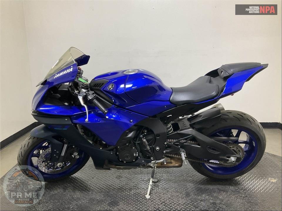 2022 Yamaha YZF-R1 — фото 3