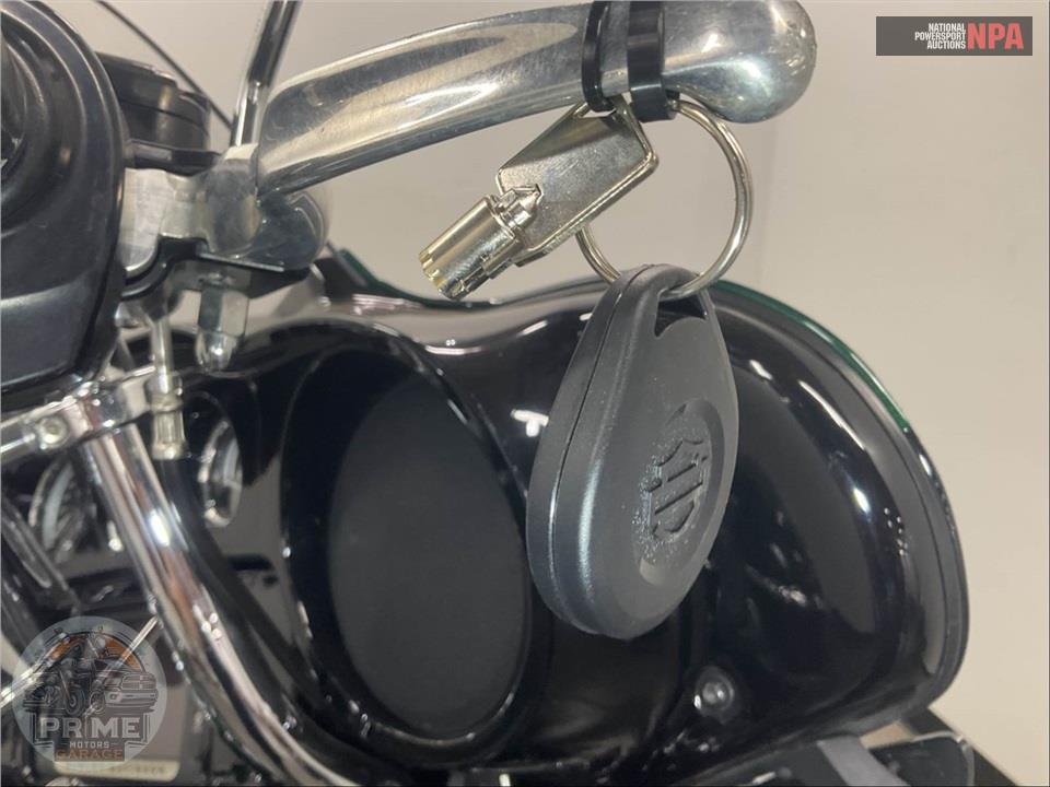 2015 Harley-Davidson FLHTKL ULTRA LIMITED LOW — фото 12