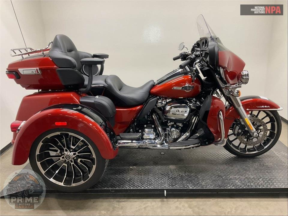 2025 Harley-Davidson FLHTCUTG TRI GLIDE ULTRA CLASSIC — фото 1