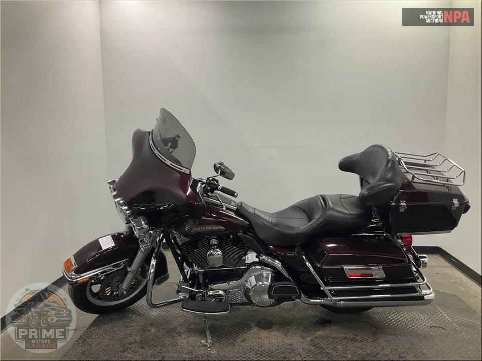 2006 Harley-Davidson FLHTCI ELECTRA GLIDE CLASSIC — фото 3