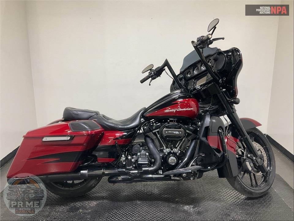 2017 Harley-Davidson FLHXSE CVO STREET GLIDE — фото 1