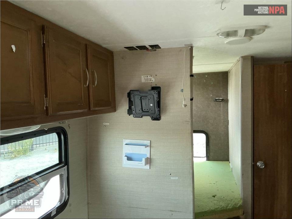 2017 Keystone Rv M-1850 FL - SUMMERLAND MINI SERIES — фото 17