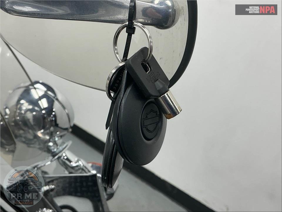 2006 Harley-Davidson FLHRI ROAD KING — фото 10