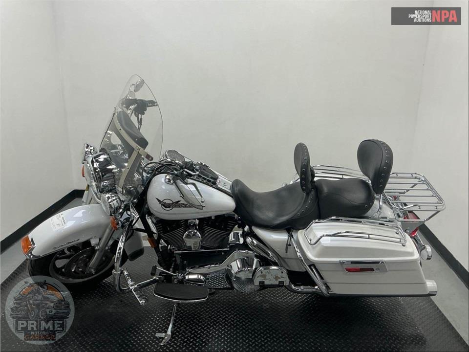 2006 Harley-Davidson FLHRI ROAD KING — фото 3