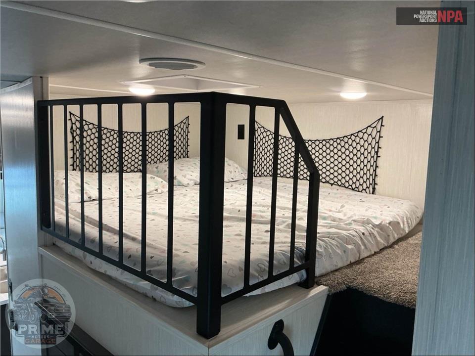 2021 Cedar Creek M-37MBH - SILVERBACK FIFTH WHEEL SERIES — фото 20