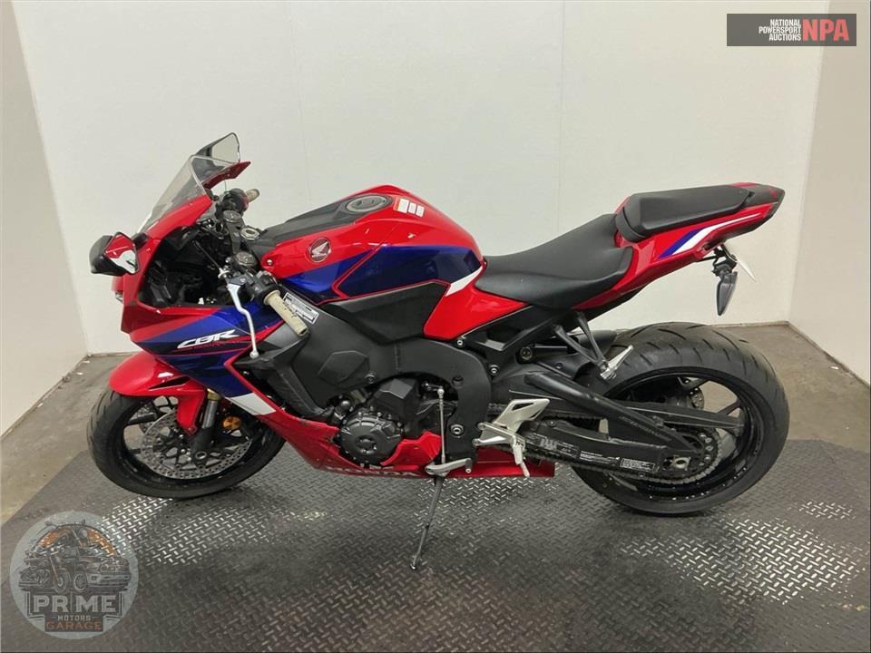 2023 Honda CBR1000RA (ABS) — фото 3