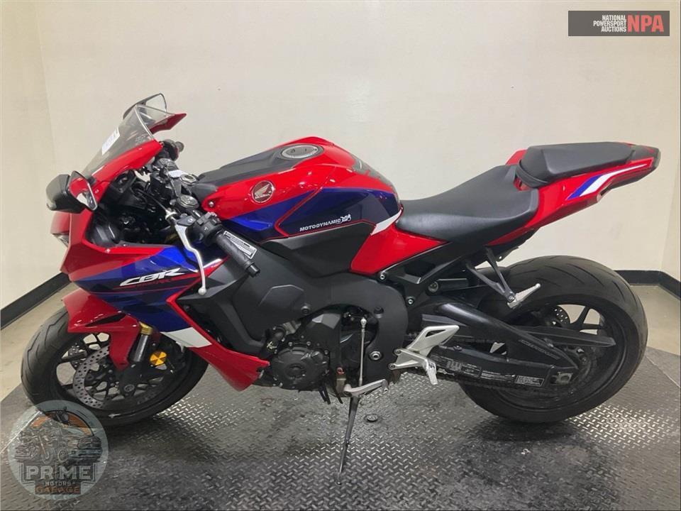 2023 Honda CBR1000RR — фото 3