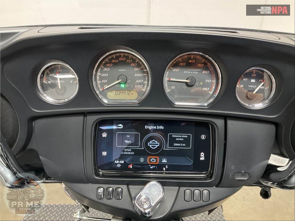 2021 Harley-Davidson FLHTCUTG TRI GLIDE ULTRA CLASSIC — фото 5