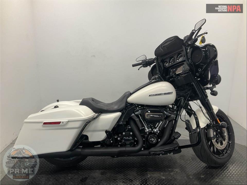 2018 Harley-Davidson FLHXS STREET GLIDE SPECIAL — фото 1