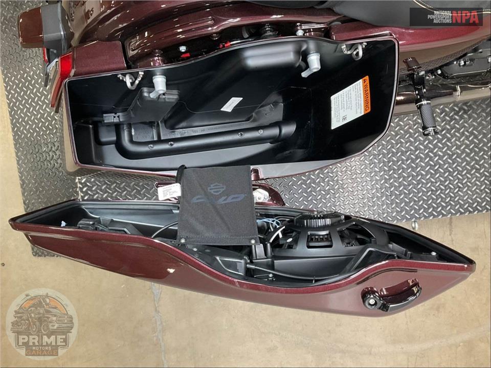 2024 Harley-Davidson FLHXSE CVO STREET GLIDE — фото 18