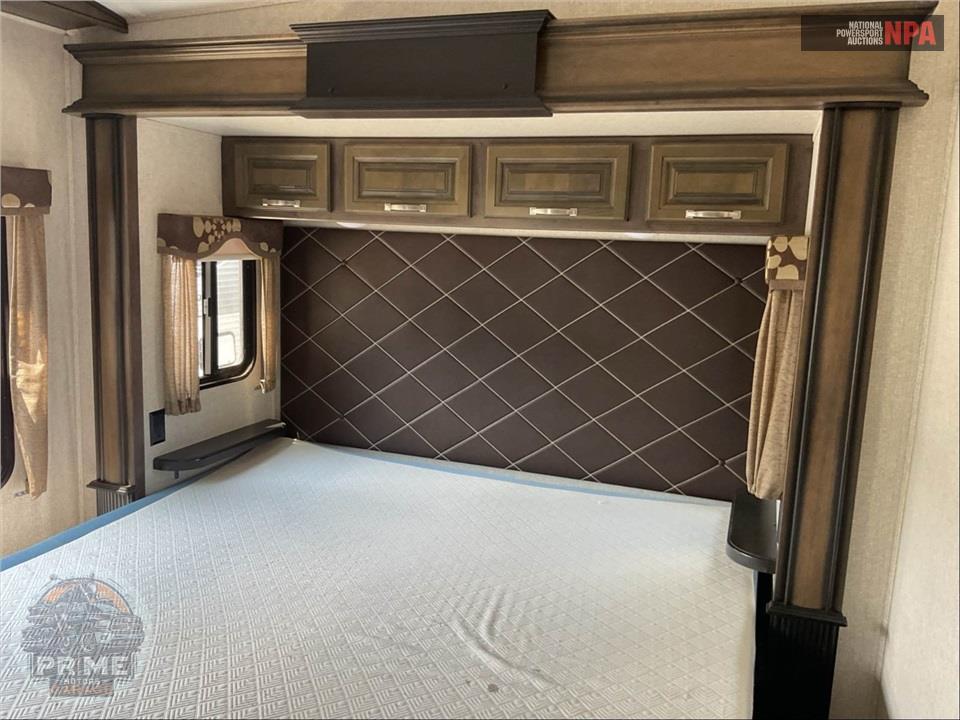 2018 Keystone Rv M-3731 FL MONTANA FIFTH WHEEL SERIES — фото 15