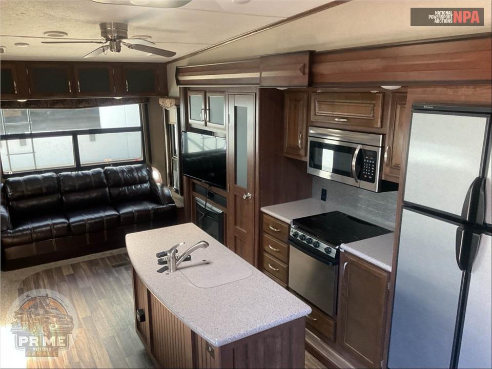2017 Keystone Rv M-352 RL - MONTANA HIGH COUNTRY FIFTH WHEEL SERIES — фото 6