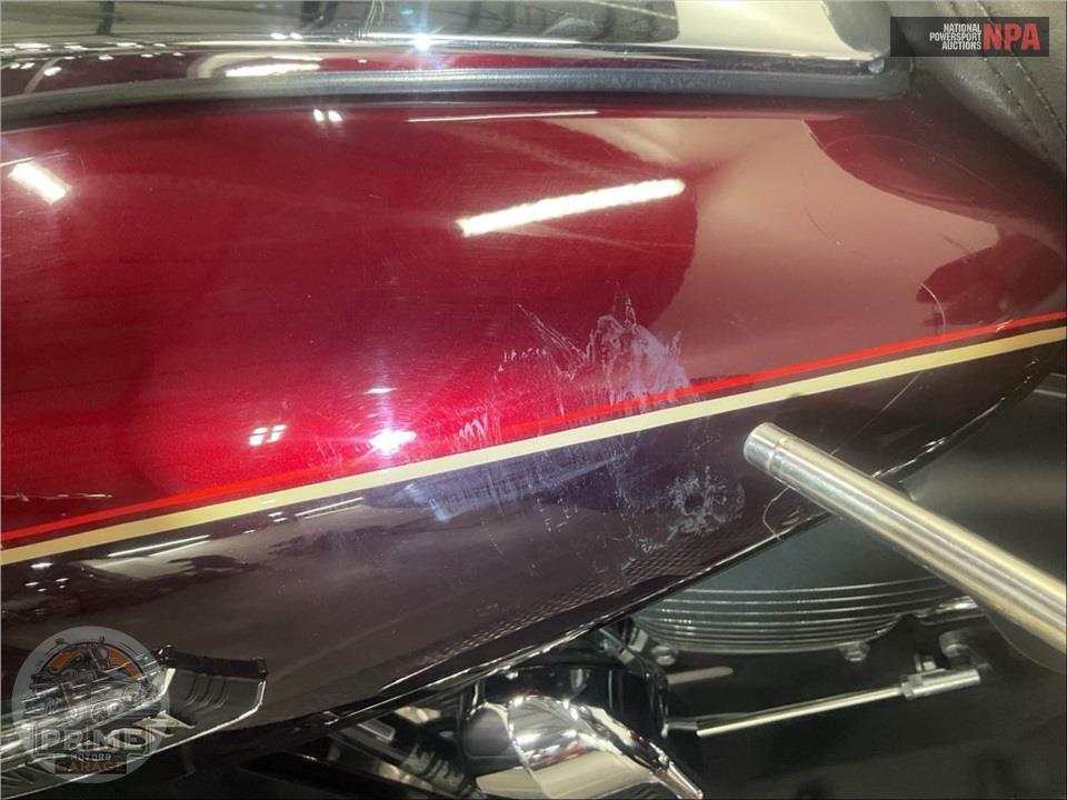 2014 Harley-Davidson FLHTCUTG TRIGLIDE ULTRA CLASSIC — фото 15