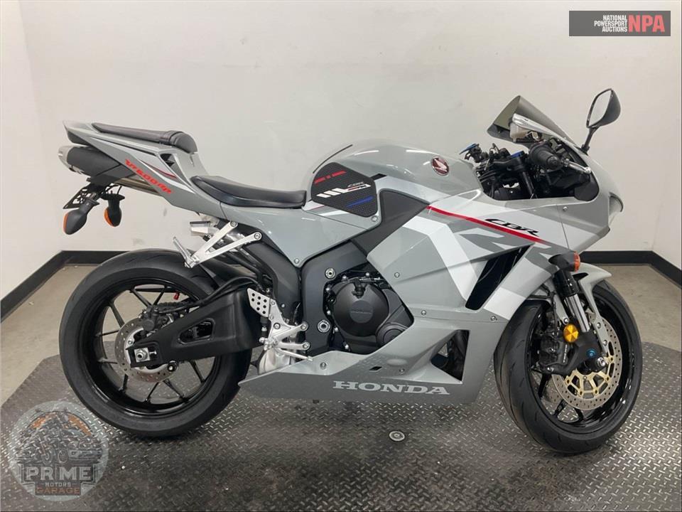2025 HONDA CBR600RR