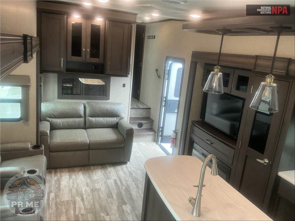 2022 Grand Design Recreational Vehicles M-320MKS - REFLECTION FIFTH WHEEL SERIES — фото 8