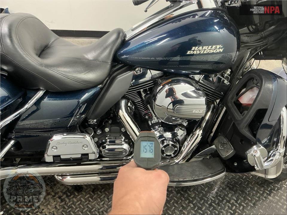 2016 Harley-Davidson FLHTK ELECTRA GLIDE ULTRA LIMITED — фото 8