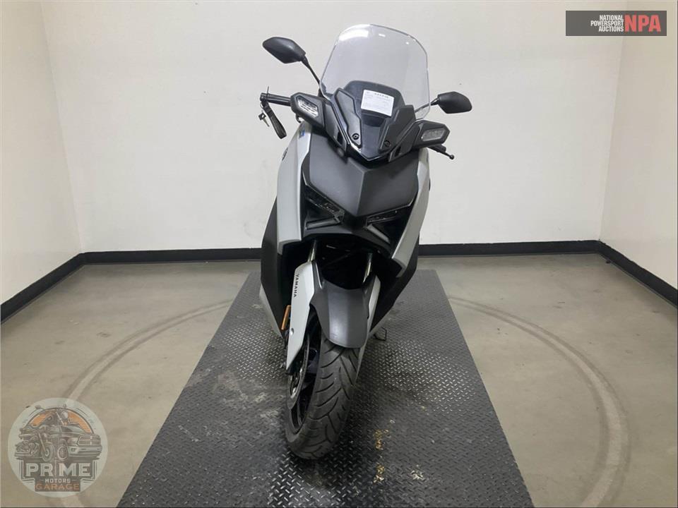 2024 Yamaha XMAX — фото 2
