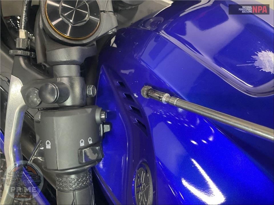 2025 Yamaha YZF-R3 — фото 19