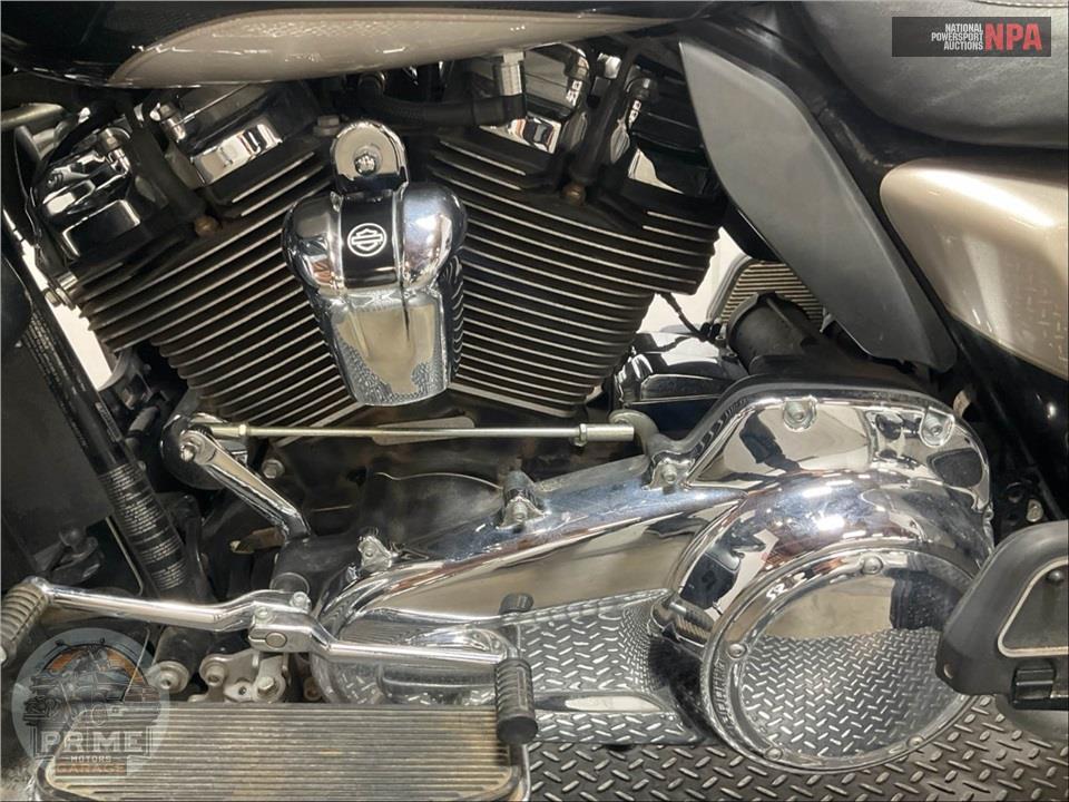 2018 Harley-Davidson FLTRU ROAD GLIDE ULTRA — фото 7