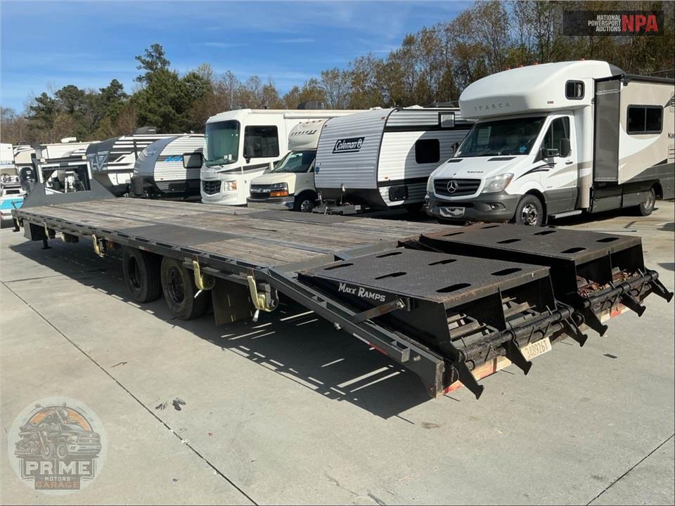 2023 Trail Maxx Trailers 40X8 GOOSENECK — фото 3
