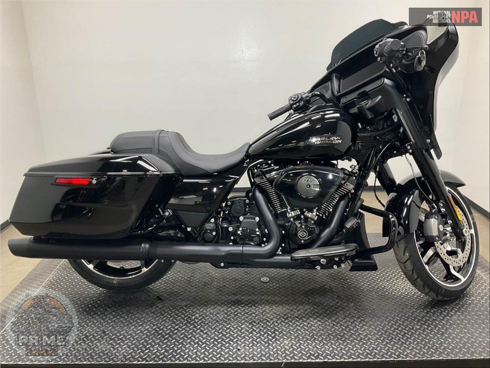 2025 Harley-Davidson FLHX STREET GLIDE — фото 1